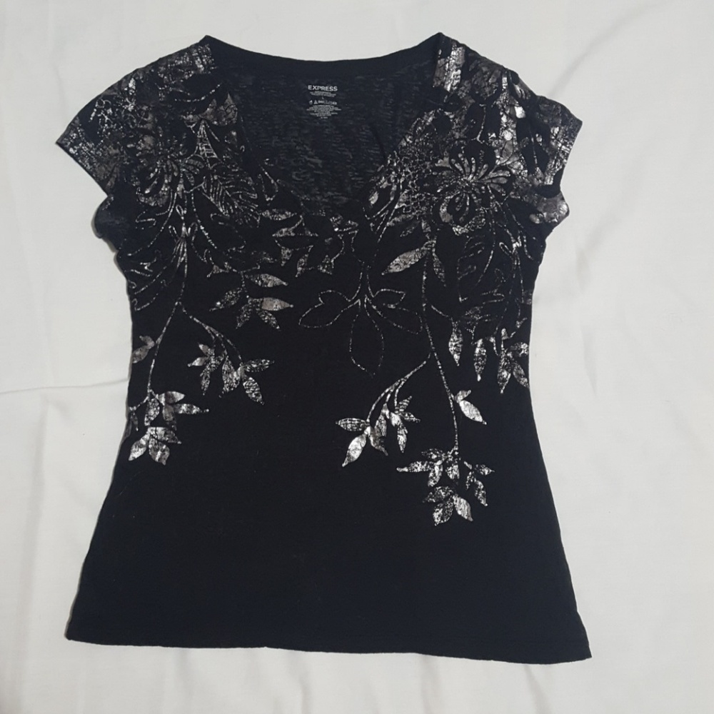 Express- Black T Shirt - Large